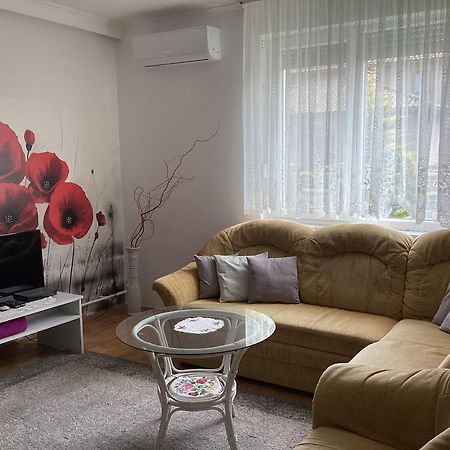 Sueti Nyaralo Villa Balatonmáriafürdő Exterior foto