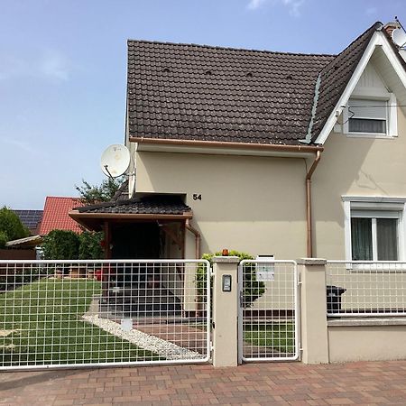 Sueti Nyaralo Villa Balatonmáriafürdő Exterior foto